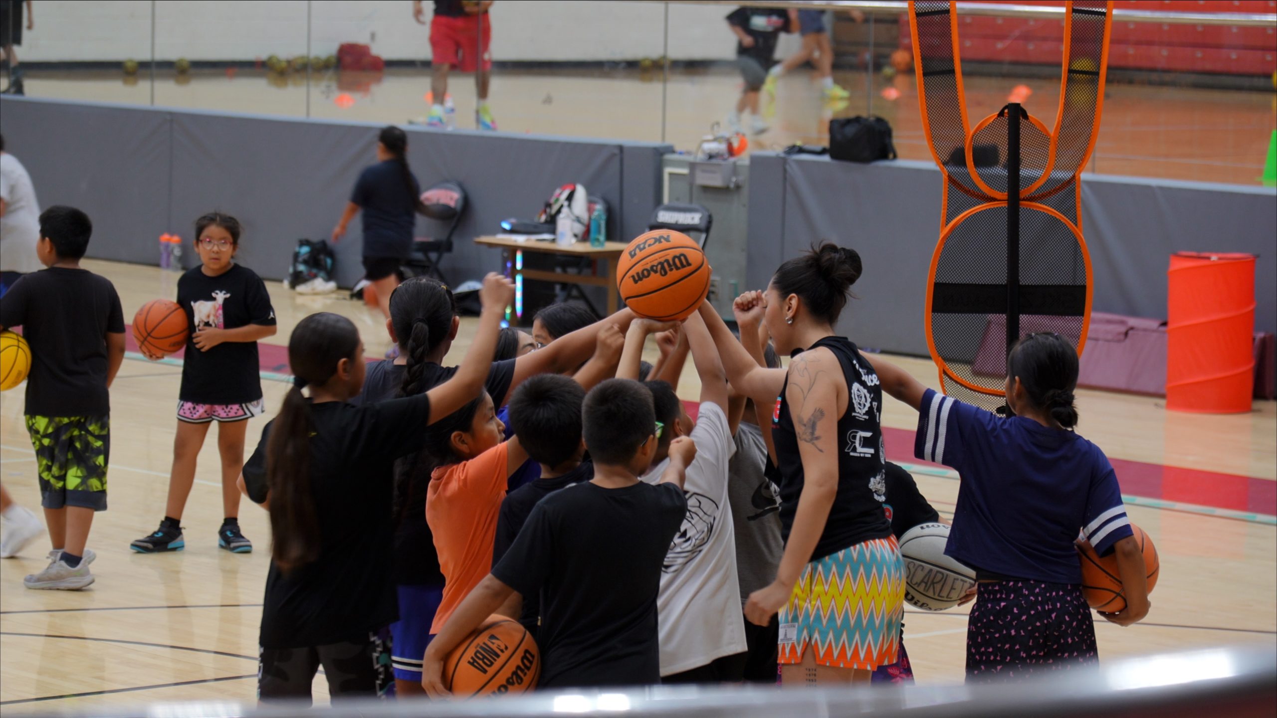 Former NBA Player Volunteers at Navajo Basketball Camp